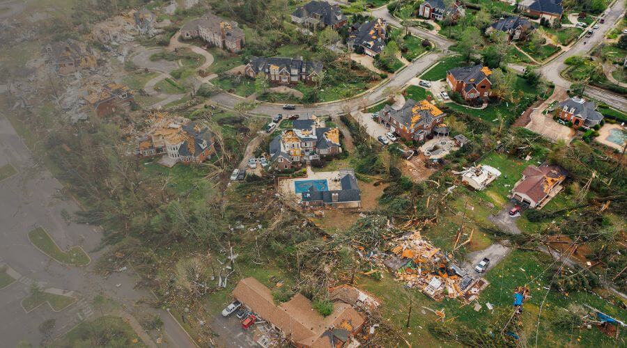 Why choose water damage restoration service for emergency water extraction services in San Diegoe